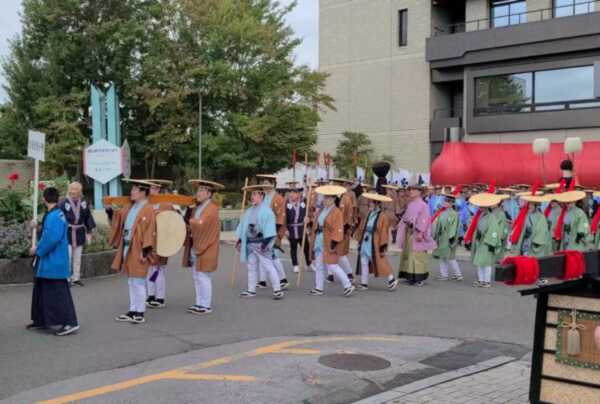 城址まつりの行列